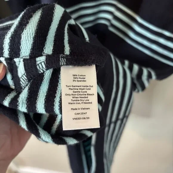 Talbots UPF 50+ Navy Striped Dress 3/4 Sleeve Cotton Modal V-neck Size Medium - Picture 5 of 8